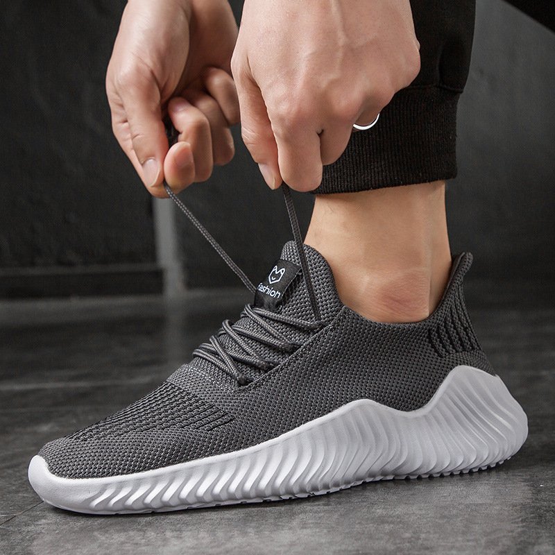 Trendy fashion sneakers - Image 4