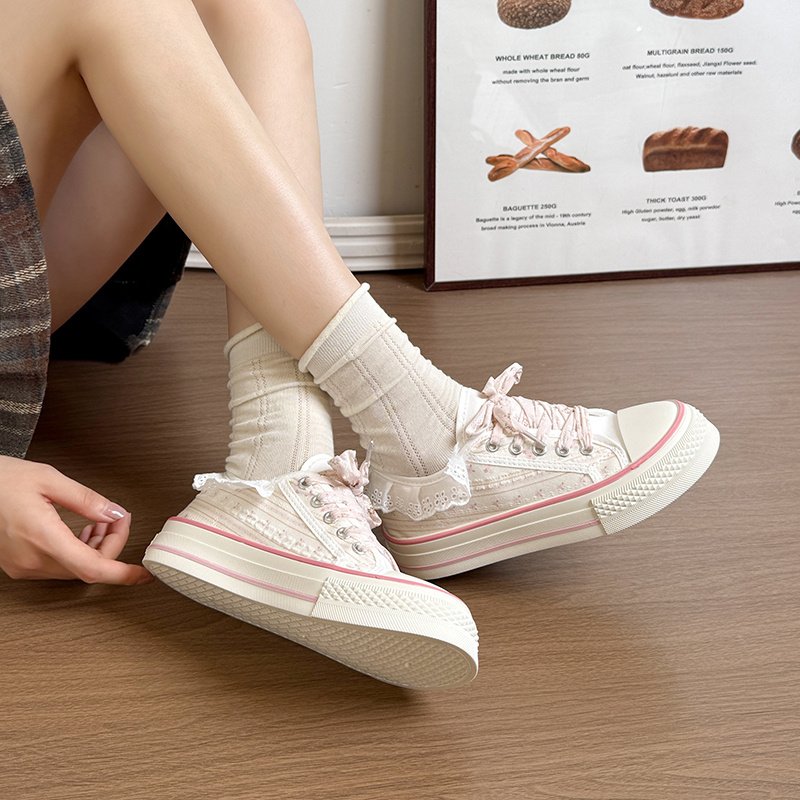 New Canvas Shoes - Image 3