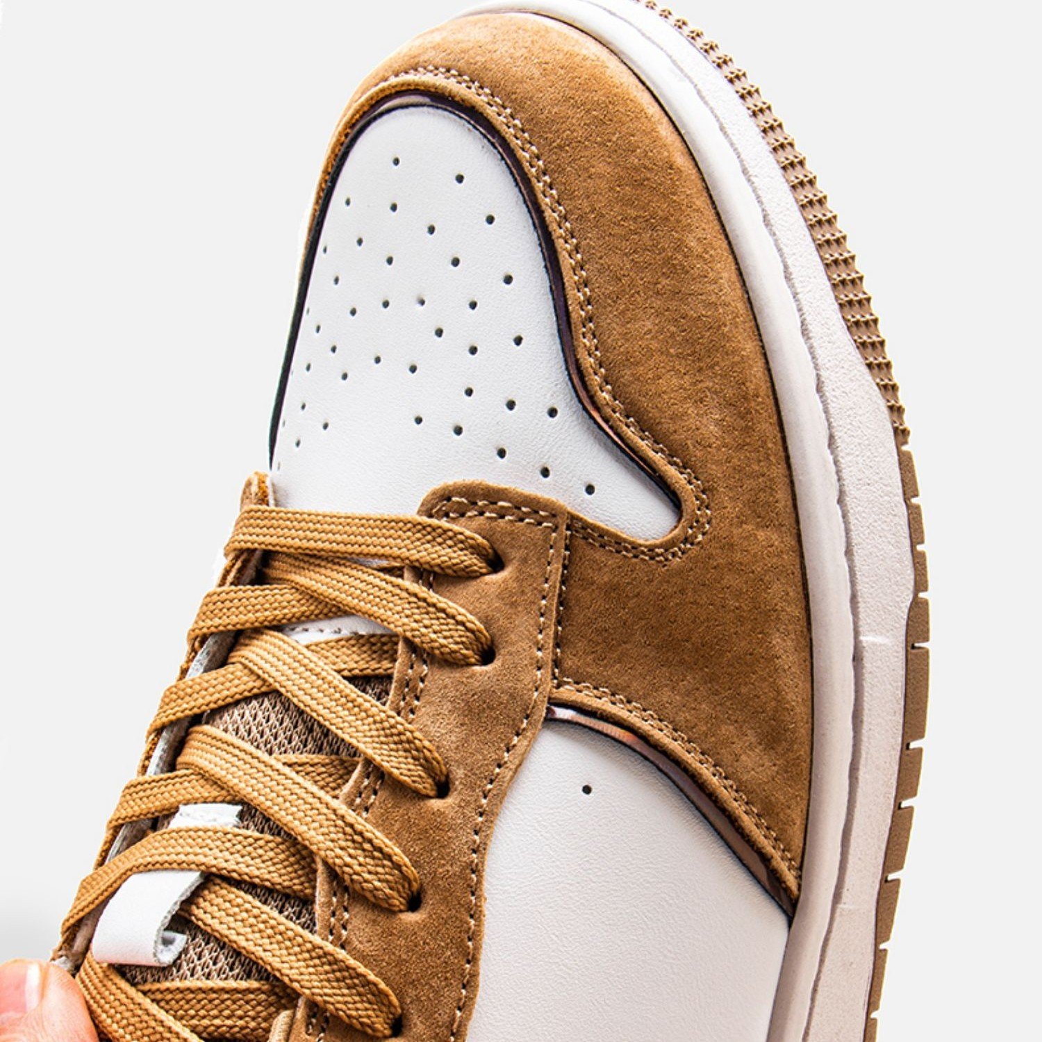 Retro Casual Sneakers - Image 2