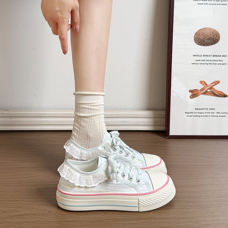 New Canvas Shoes - Image 5